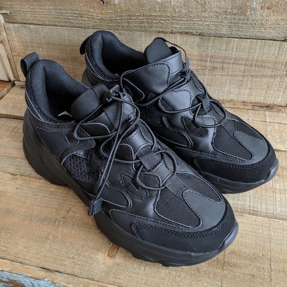 ZARA lug sole sneaker NWOT sz 9